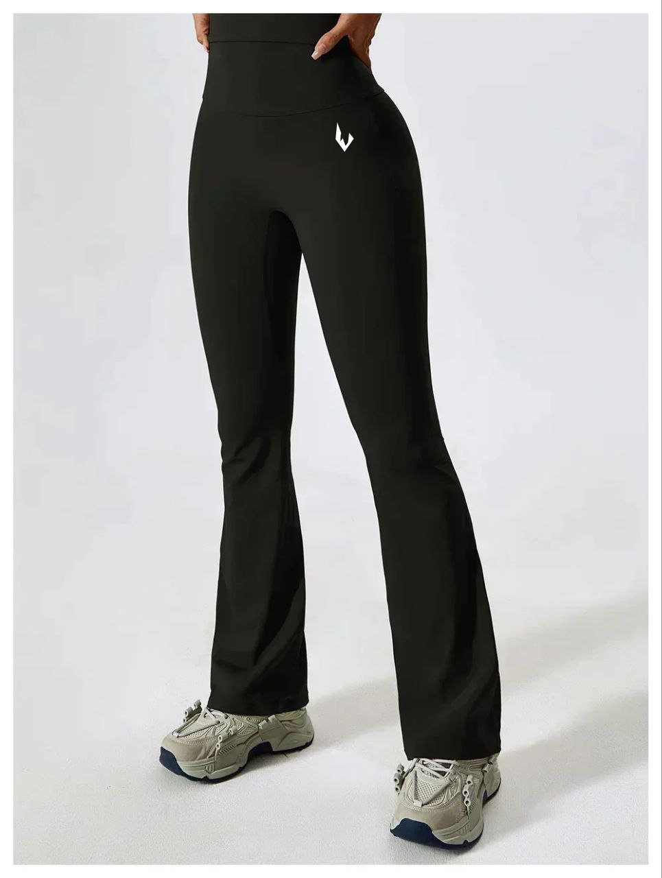 Ennzoo Sporty Flared Leggings