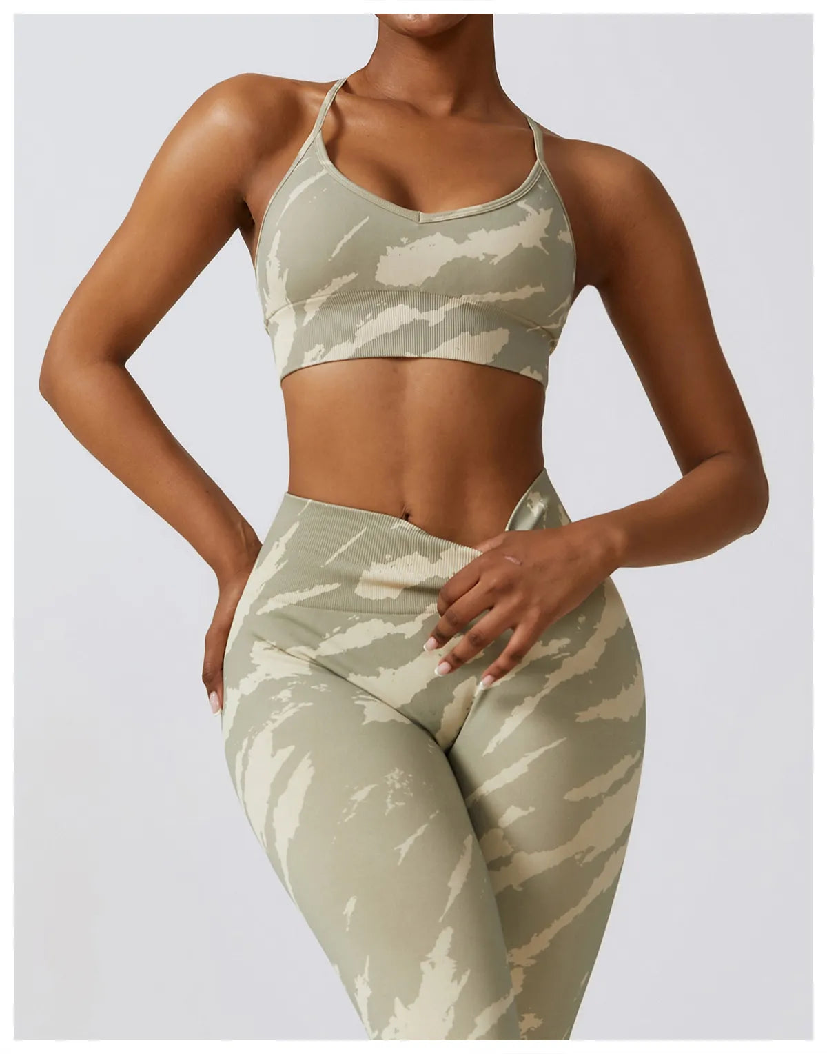 Zoorie Camo Seamless Scrunch Leggings