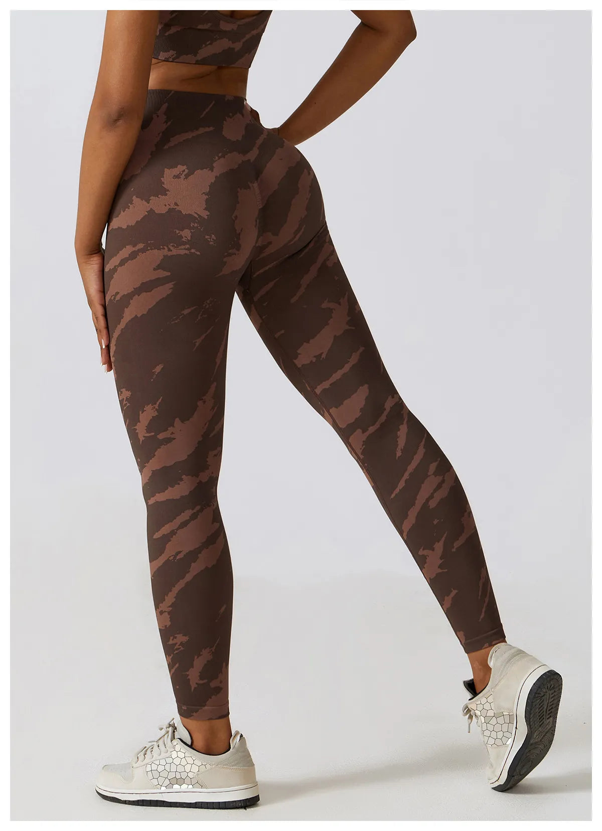 Zoorie Camo Seamless Scrunch Leggings
