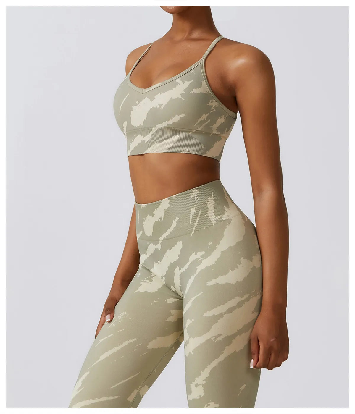 Zoorie Camo Seamless Scrunch Leggings