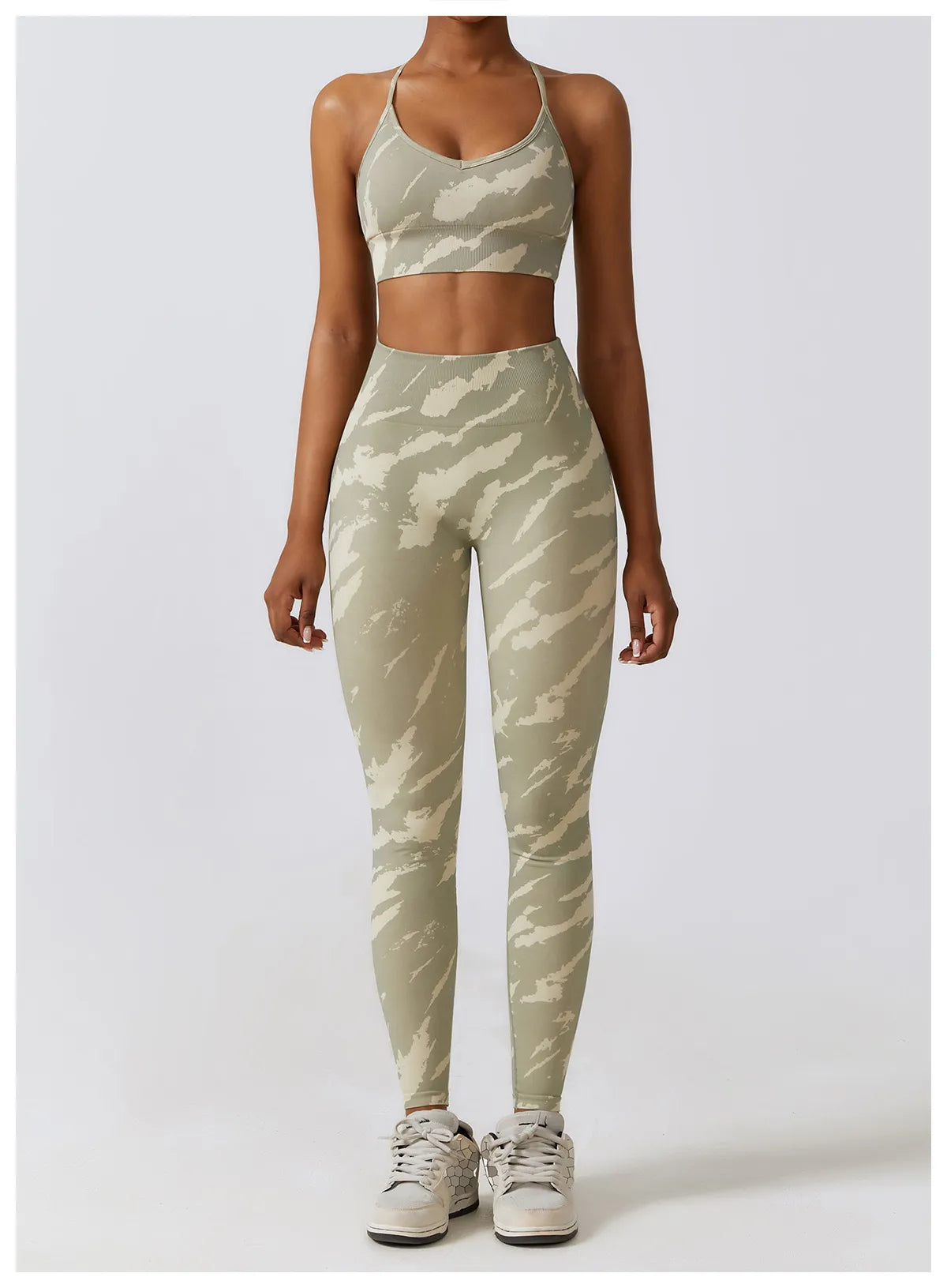 Zoorie Camo Seamless Scrunch Leggings