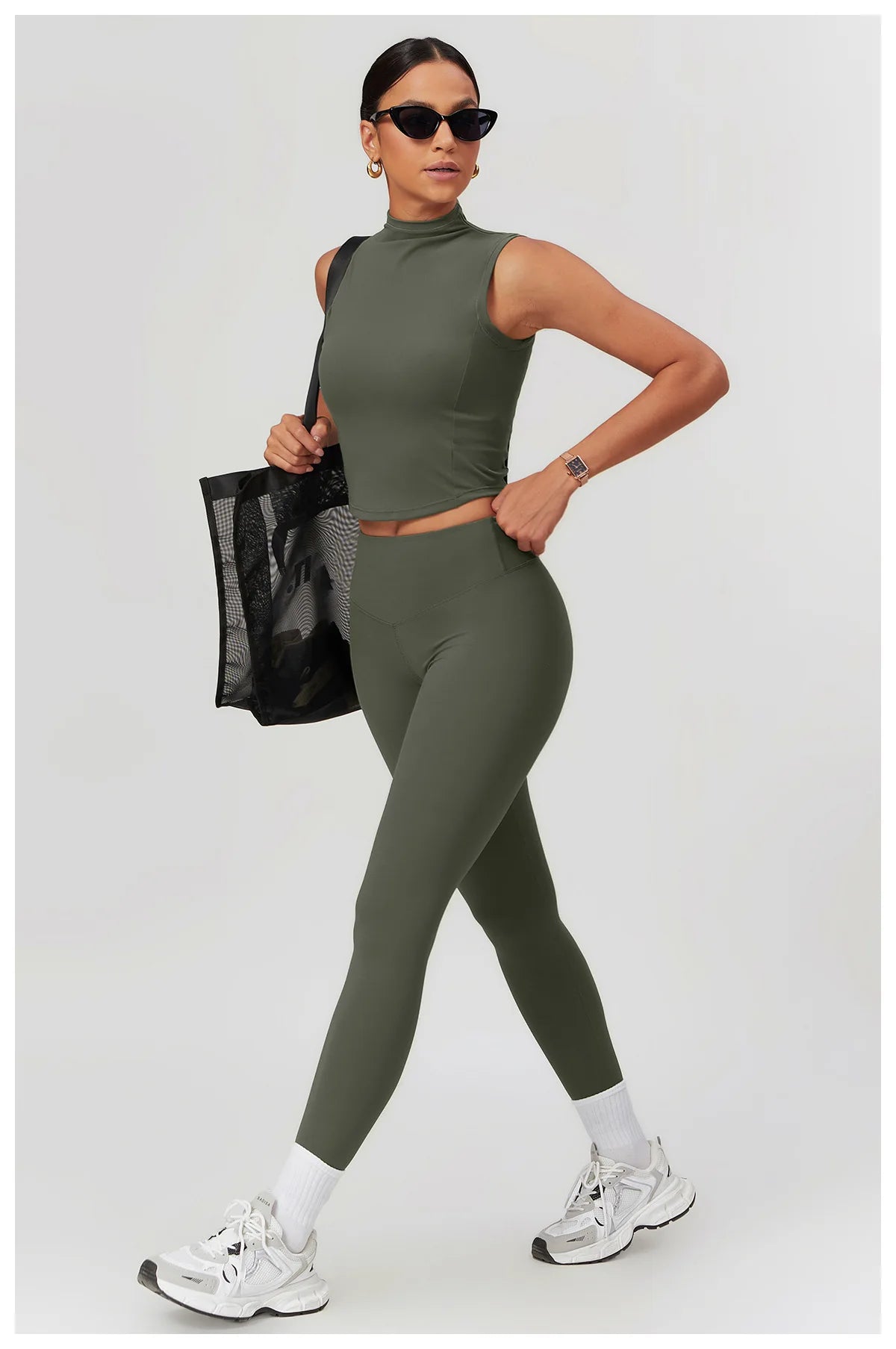 ENNZOO Padded Running Sports Top