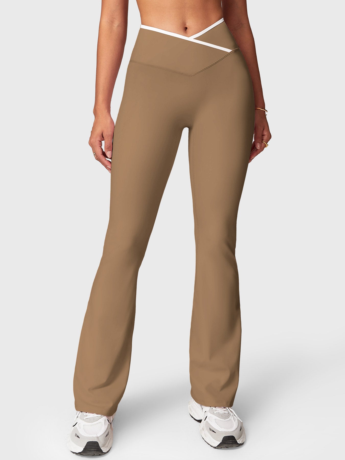 Yeoreo Alberta Contrast Trim Flare Leggings