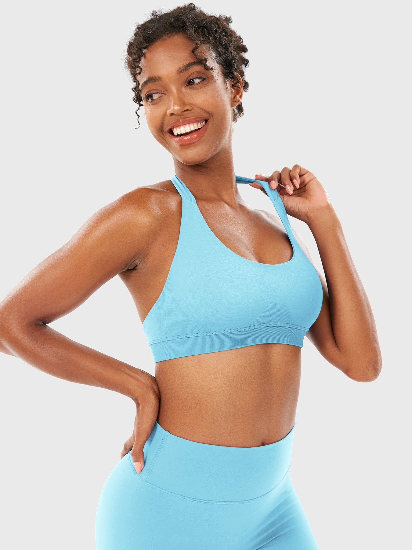 Yeoreo Eleia Halter Sports Bra