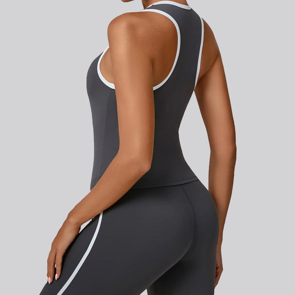 بلوزة رياضية مفتوحة الظهر من ENNZOO