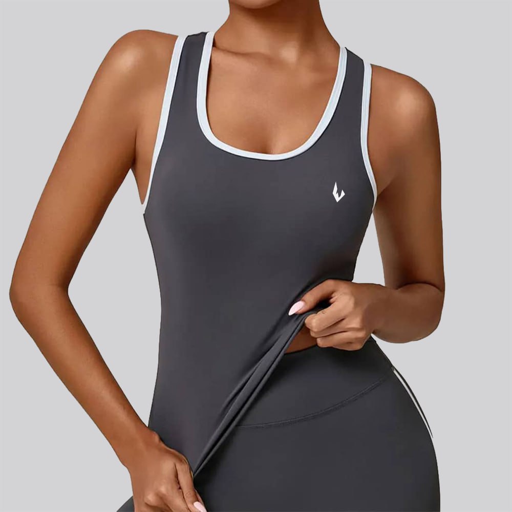 بلوزة رياضية مفتوحة الظهر من ENNZOO