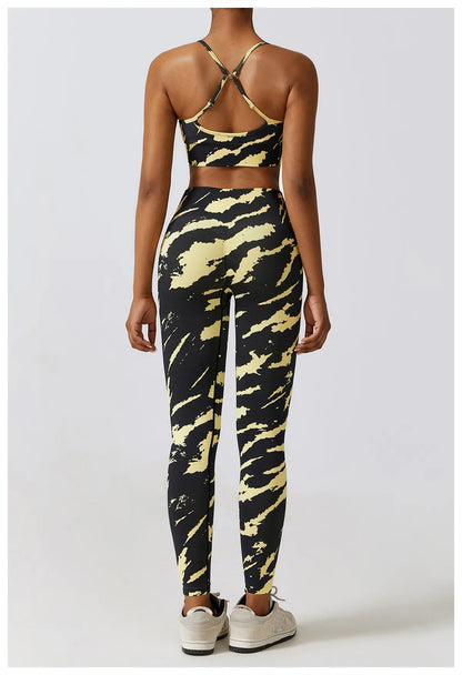 Zoorie Camo Seamless Scrunch Leggings