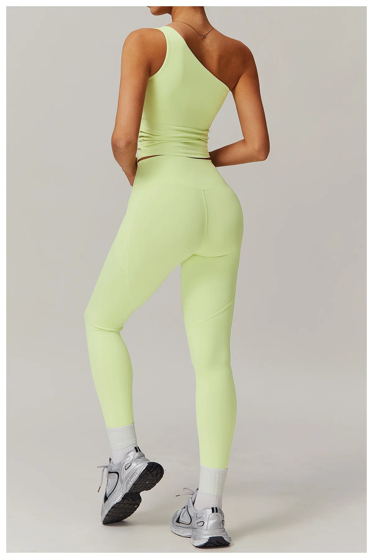 ENNZOO Asymmetric Sports Top