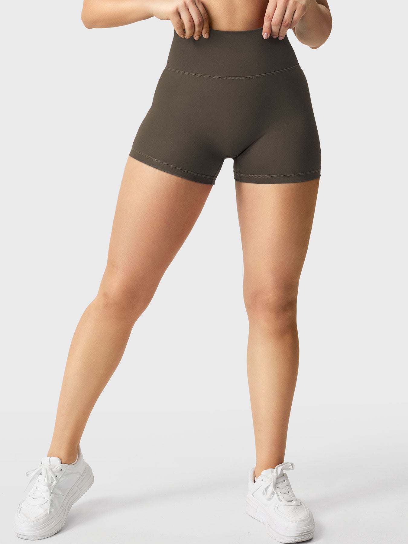 Yeoreo Elysina 2.5" Running Shorts
