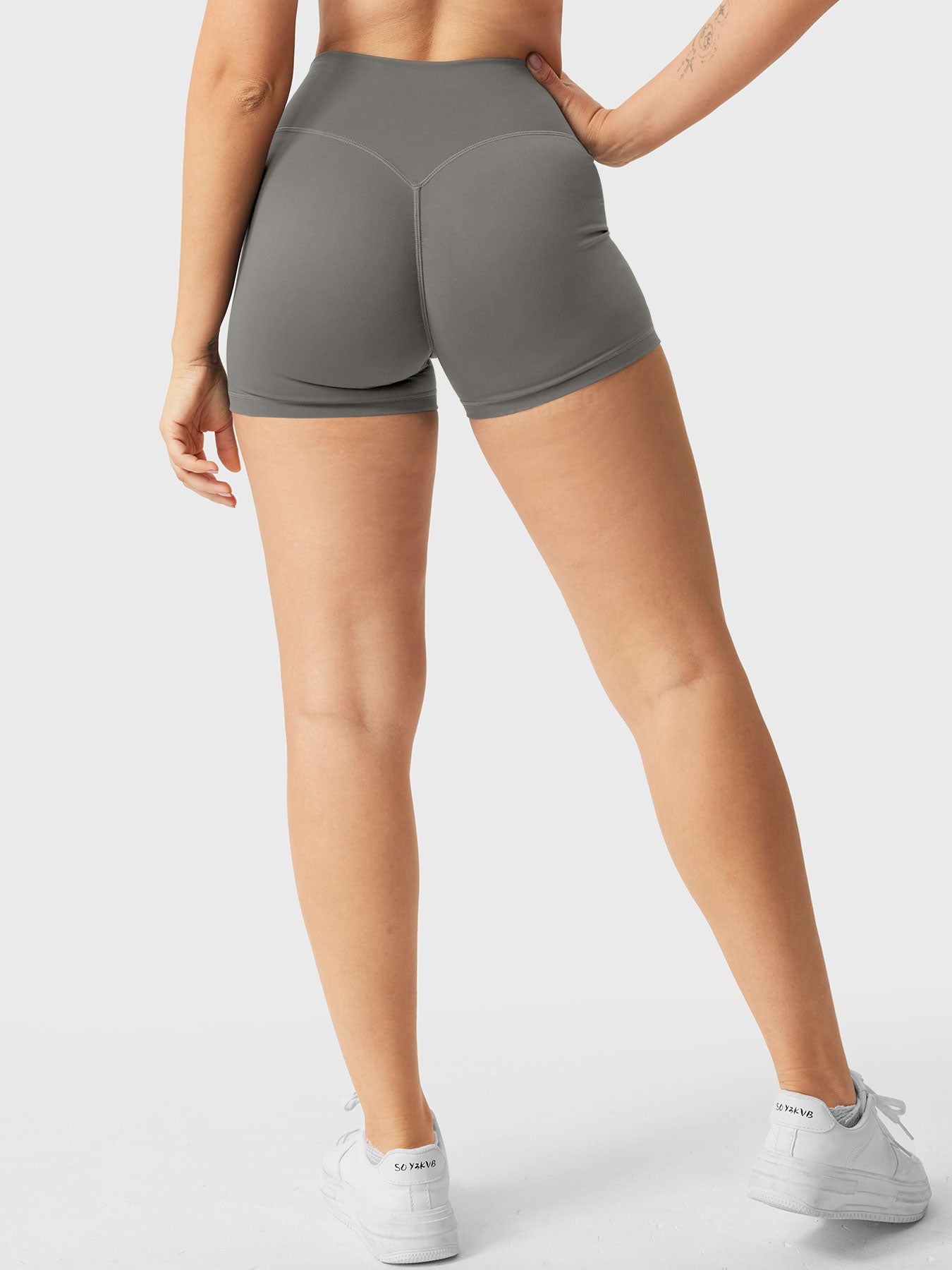 Yeoreo Elysina 2.5" Running Shorts