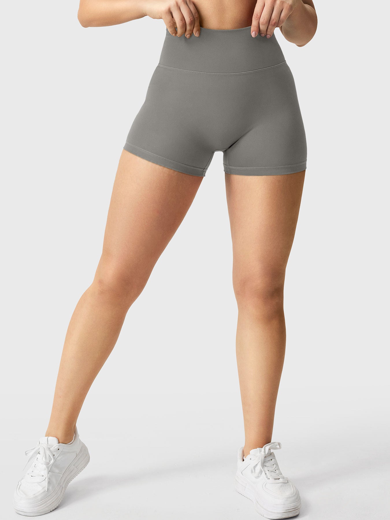 Yeoreo Elysina 2.5" Running Shorts