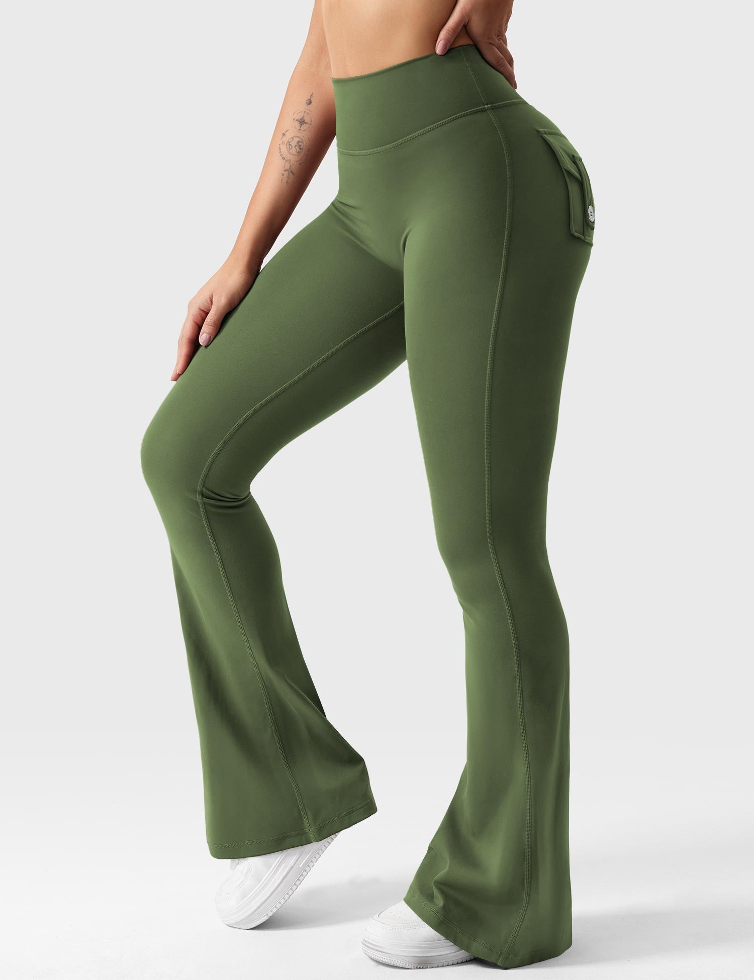 Yeoreo Brittany Flared Leggings with Pockets