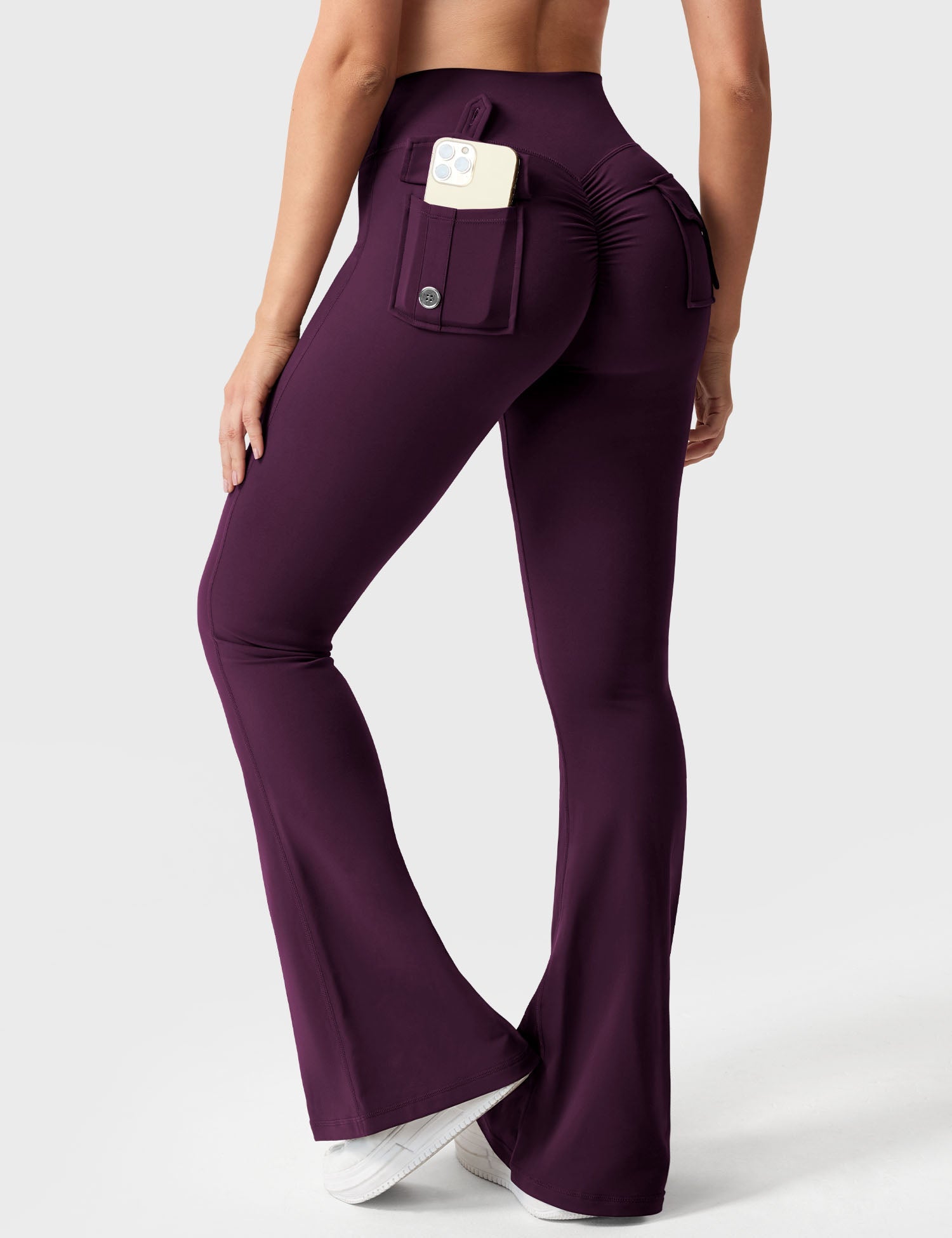 Yeoreo Brittany Flared Leggings with Pockets