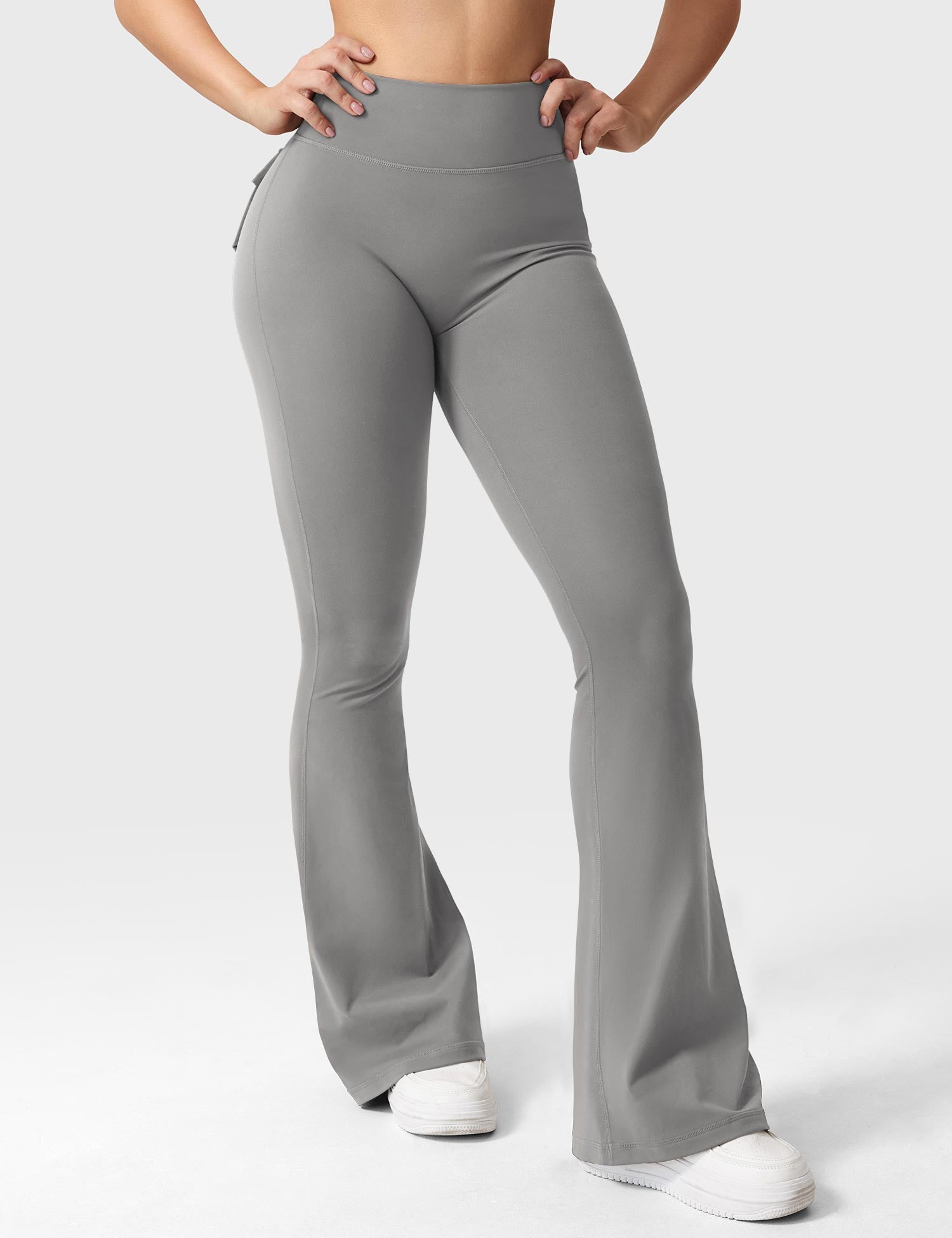 Yeoreo Brittany Flared Leggings with Pockets