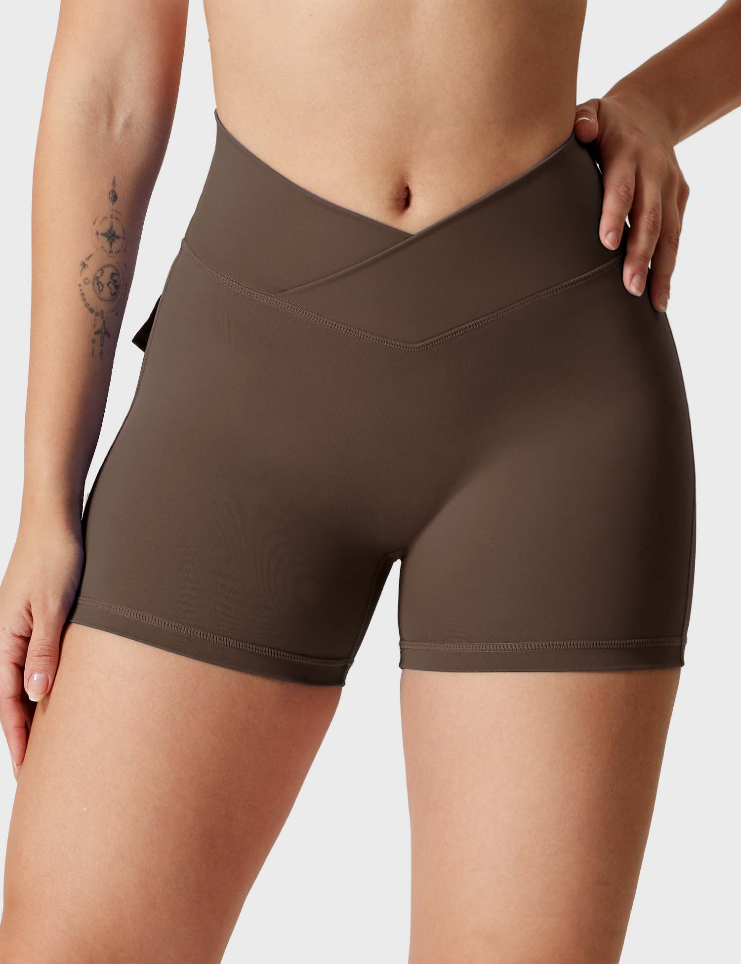 Yeoreo V-waistband Charm Shorts