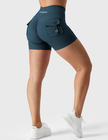 Yeoreo V-waistband Charm Shorts